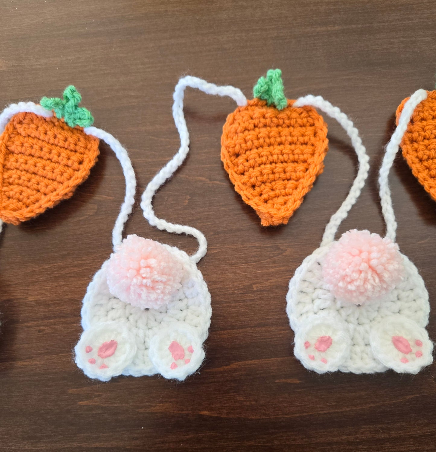 Easter Bunny Bottoms & Carrots Garland