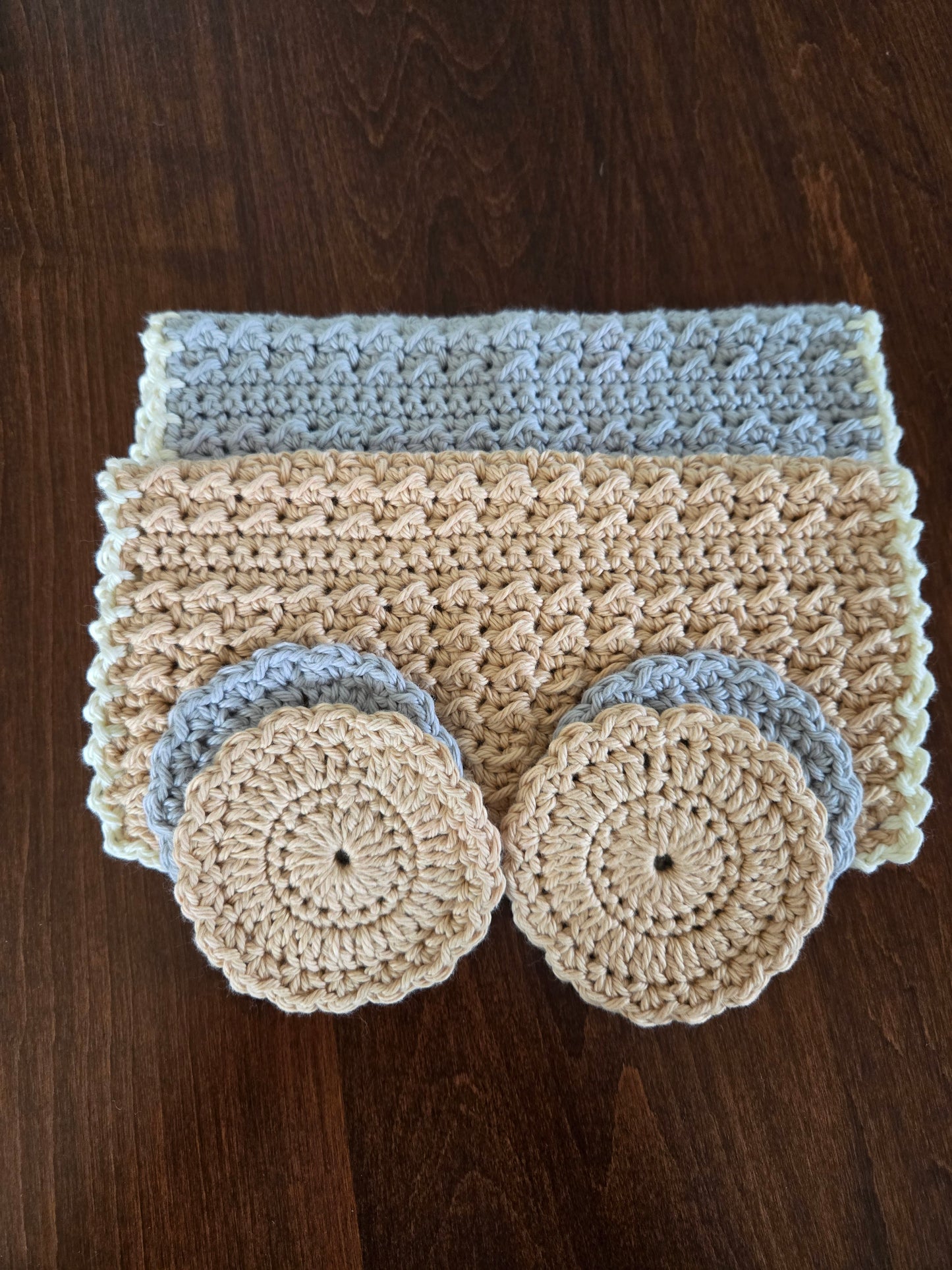 Silver & Gold Mini Spa Gift – Cozy Handmade Holiday Set