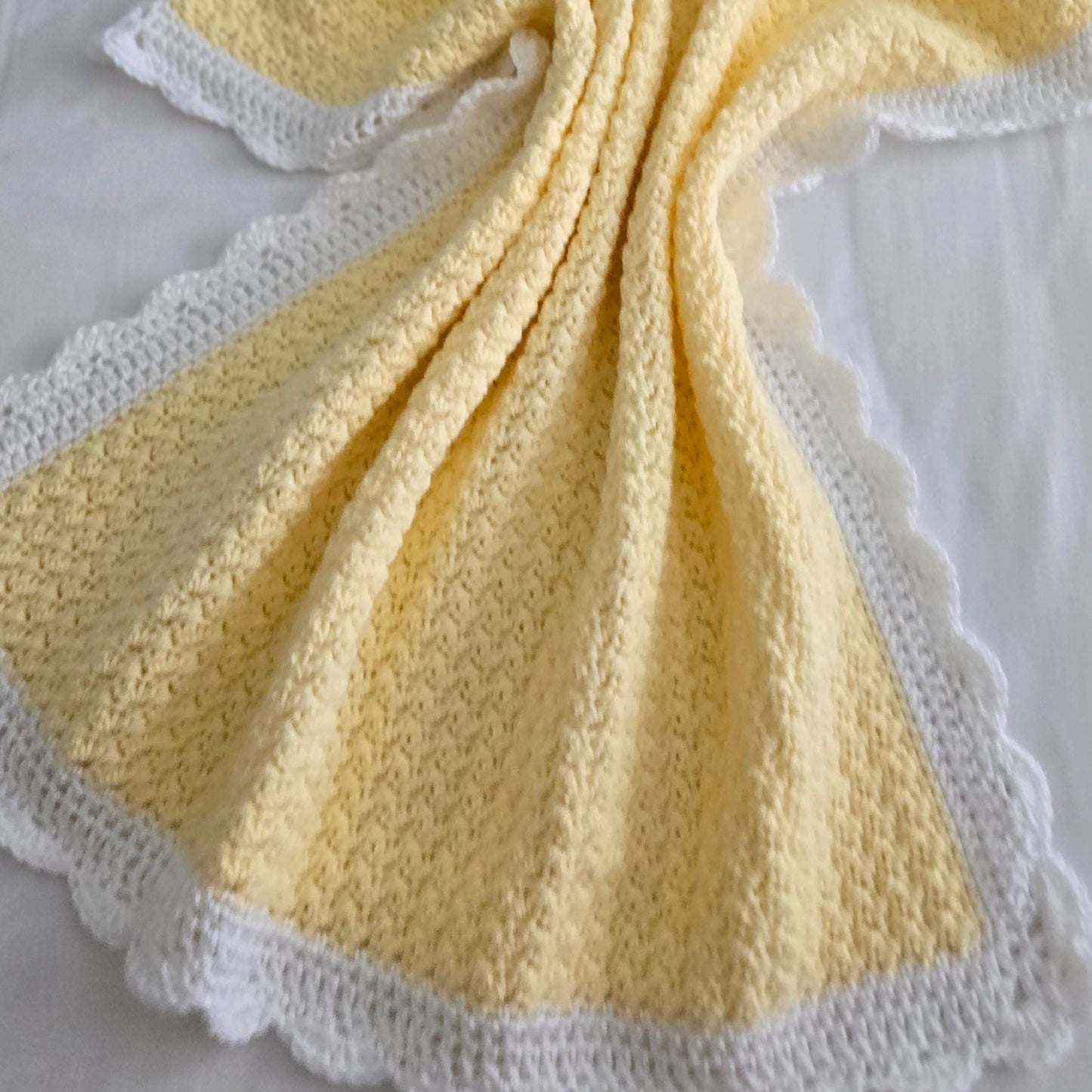 Beautiful Handmade Crochet Baby Blanket - Perfect for Newborn