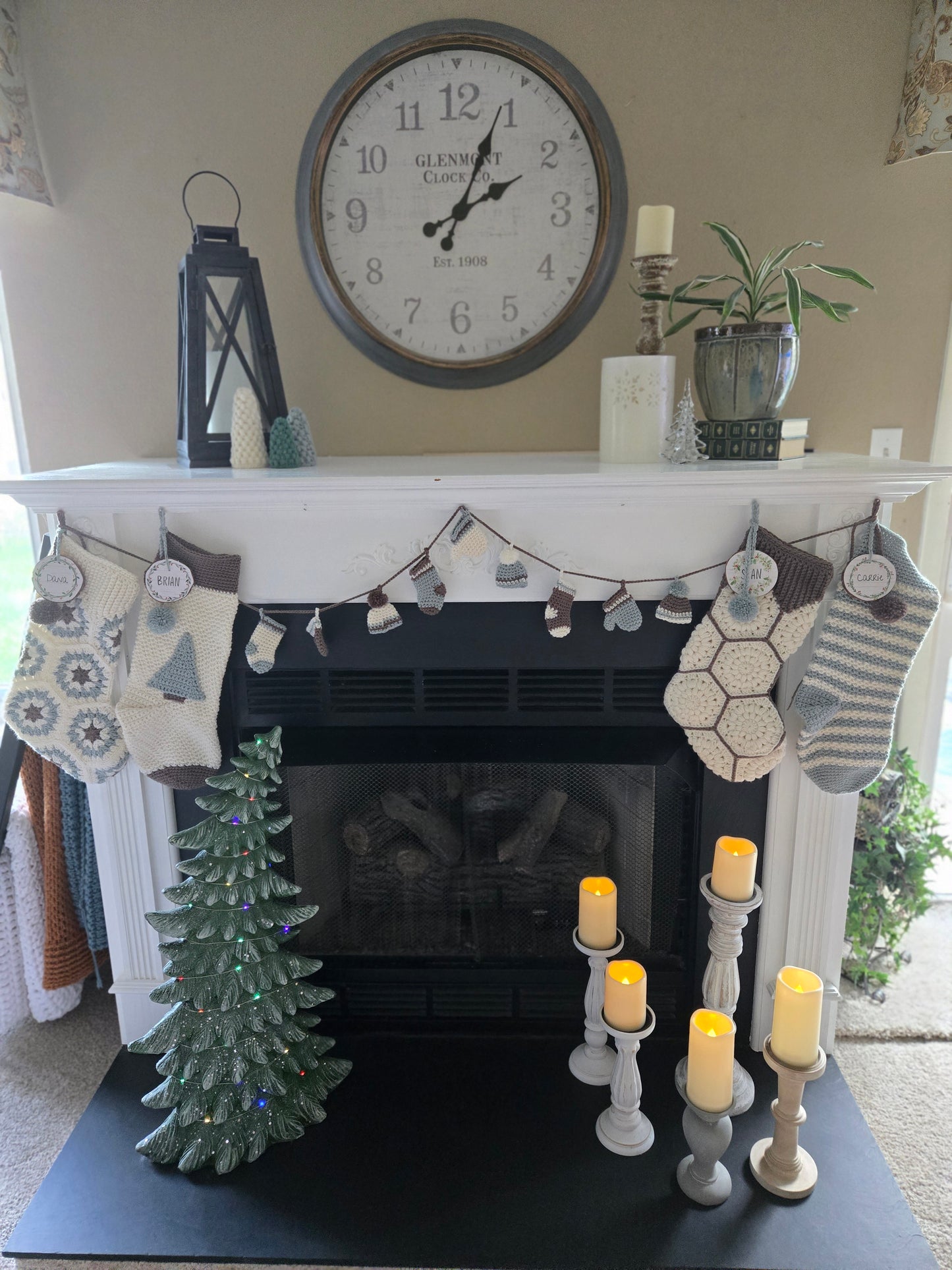 Woodland Calm Crochet Christmas Garland with Mittens, Hats, and Stockings in Soft Green, Cream, and Bark