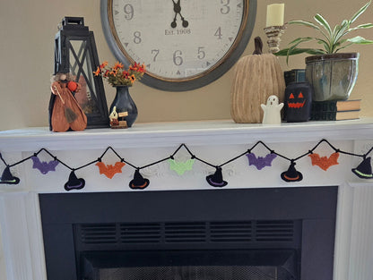 Witches Hat & Bats Halloween Garland – Spooky Crochet Decoration
