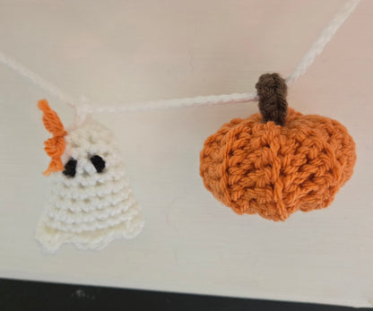 Halloween Ghosts & Pumpkins Garland – Crochet Spooky Party Decor
