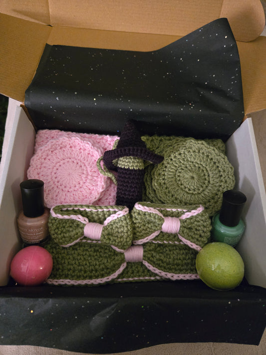 Wickedly Bold Green & Pink Spa Collection – Cozy Holiday Gift for Teens