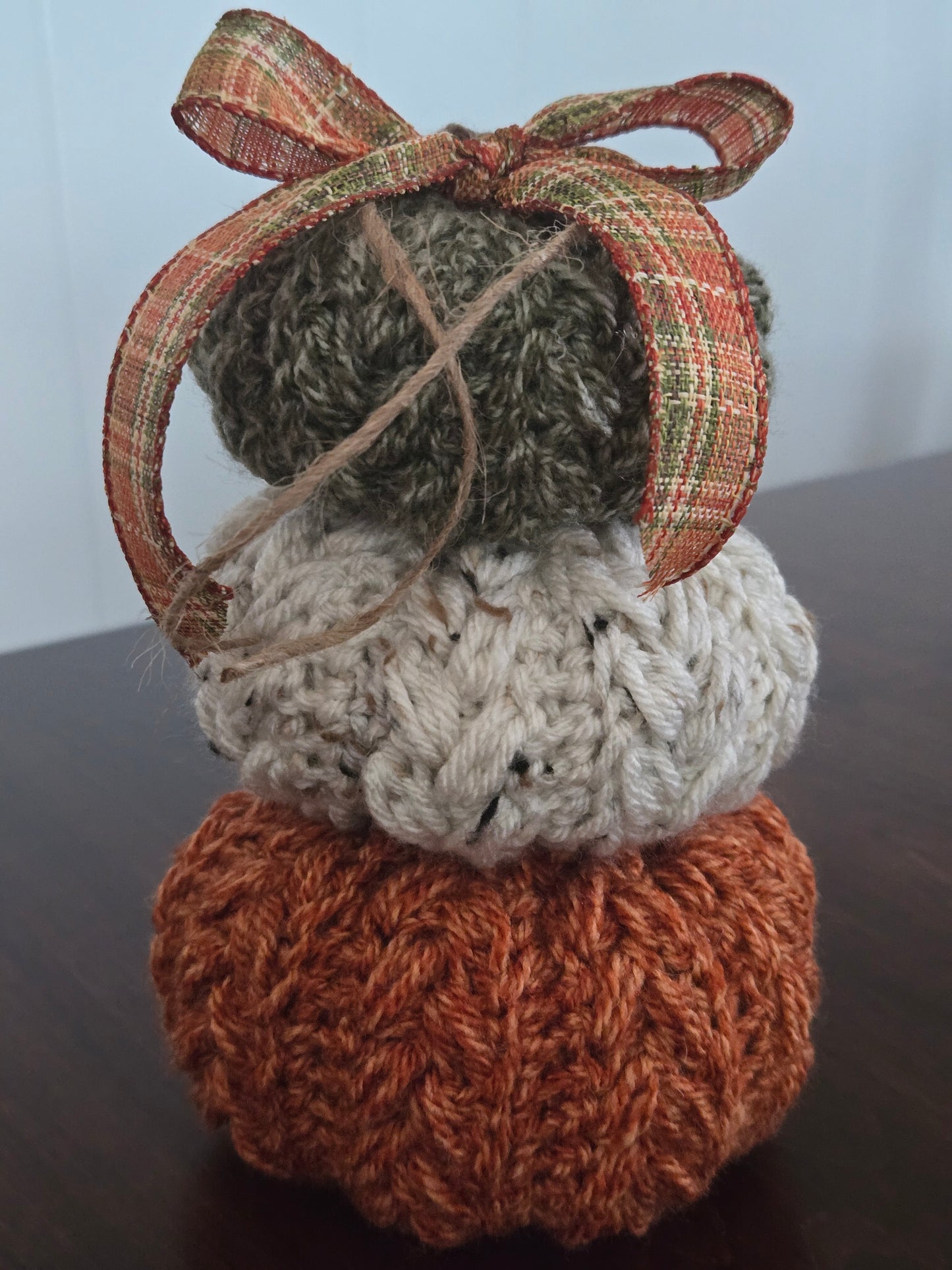 Mini Pumpkin Stack with Acorns – Heirloom Fall Décor