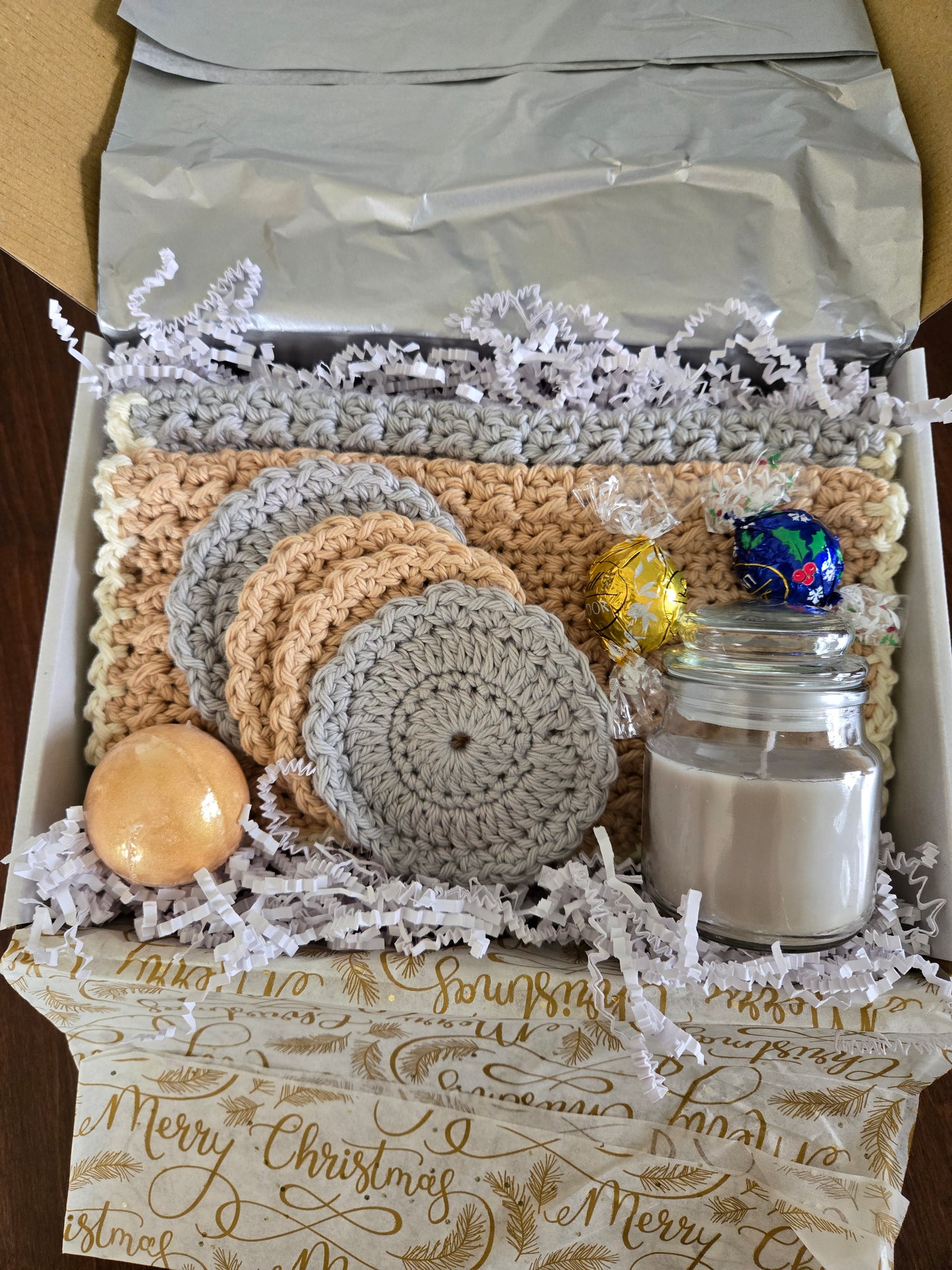 Silver & Gold Mini Spa Gift – Cozy Handmade Holiday Set